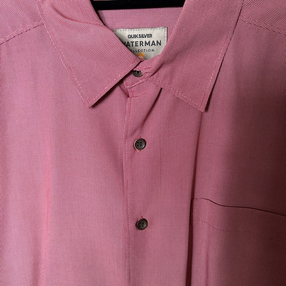 QUIKSILVER WATERMAN Mens Size Small Red Check Short Sleeve Collared Shirt - Picture 2 of 6